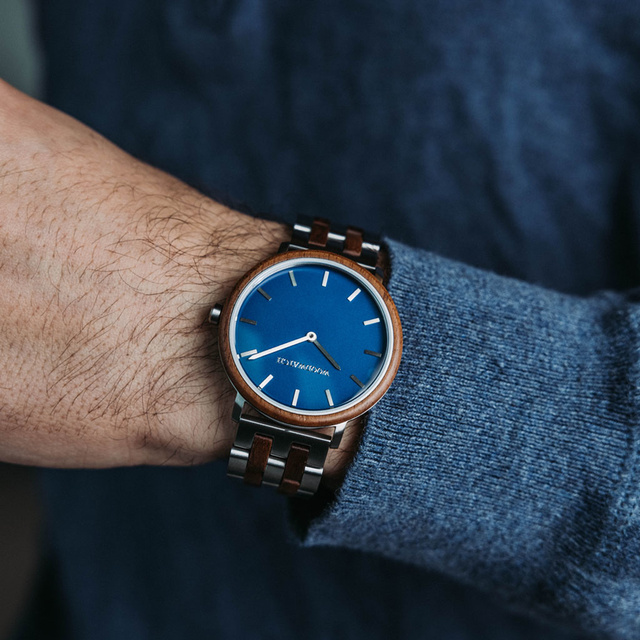 Drewniany zegarek WoodWatch Walnut Blue